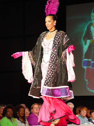 LuanaBFS2004_1