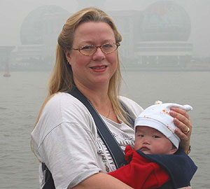 Luana & Sophie at the Bund